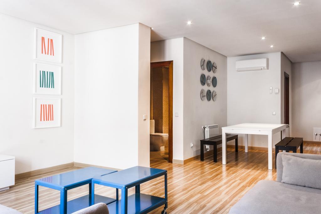 Mola Suites Madrid Kültér fotó