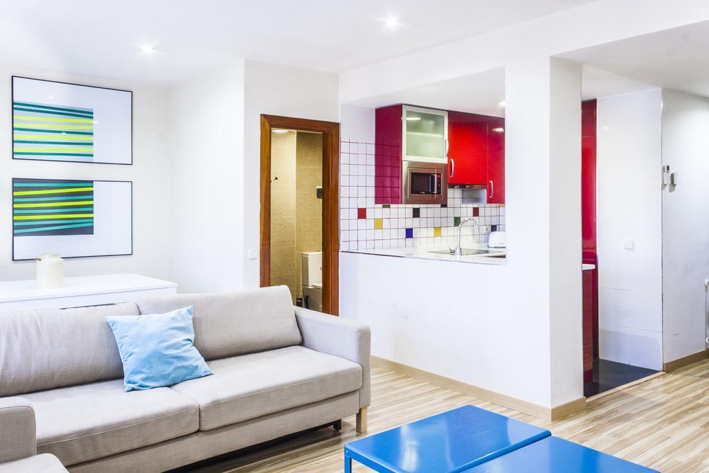 Mola Suites Madrid Kültér fotó