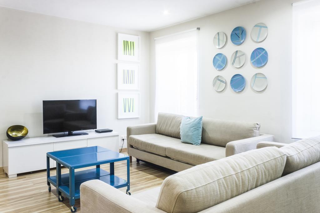 Mola Suites Madrid Szoba fotó
