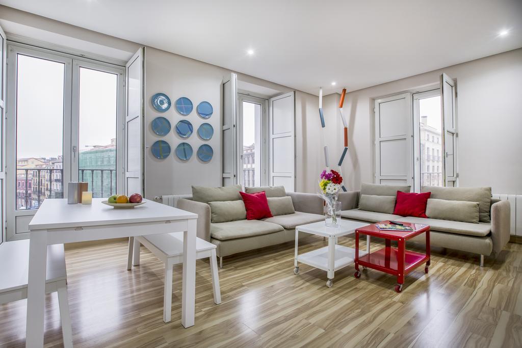 Mola Suites Madrid Kültér fotó