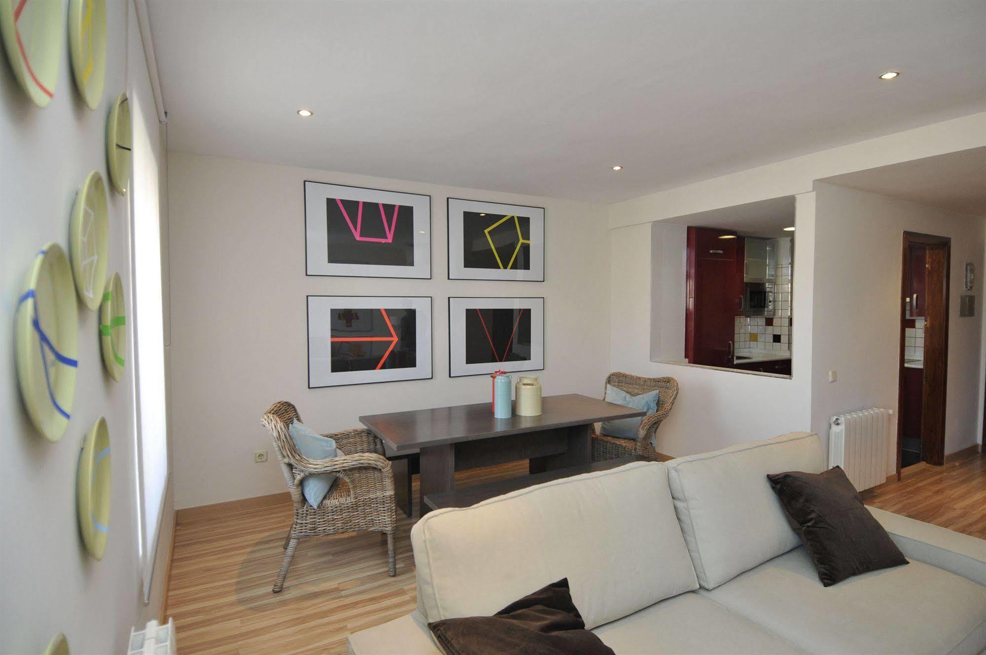 Mola Suites Madrid Kültér fotó